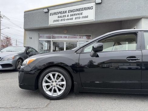 Used 2013 Subaru Impreza 2.0i Premium w/ All-Weather Pkg image 10