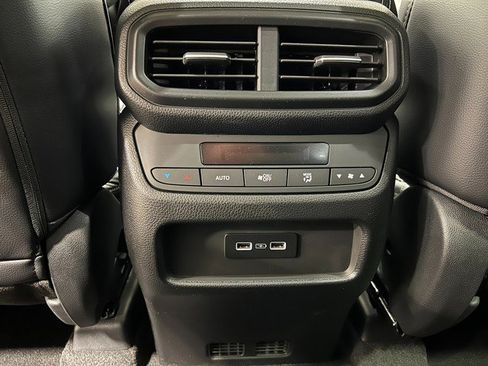 New 2025 Honda Pilot EX-L image 30