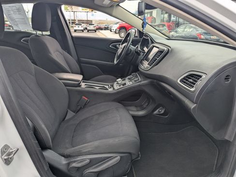 Used 2015 Chrysler 200 Limited w/ Convenience Group FWD image 22