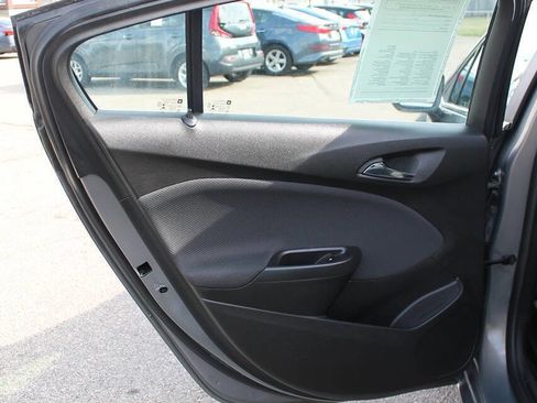 Used 2017 Chevrolet Cruze LT image 15