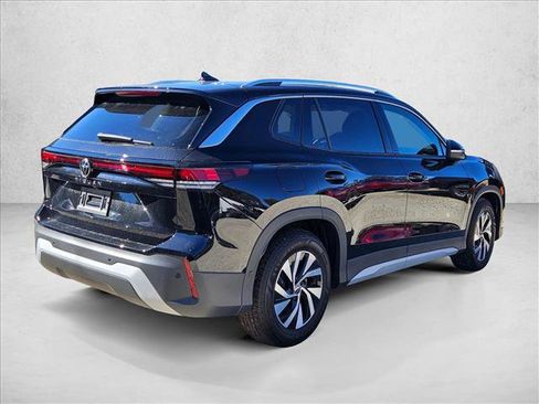 New 2025 Volkswagen Tiguan S image 2