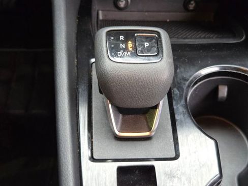 Used 2023 Nissan Rogue SV FWD image 18