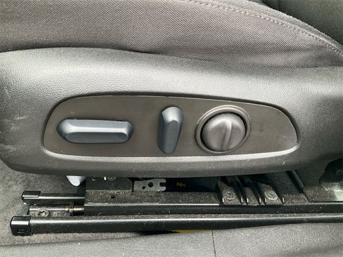 Used 2024 Chevrolet Malibu LT image 25