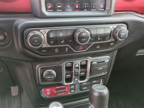 Used 2020 Jeep Gladiator Rubicon image 35