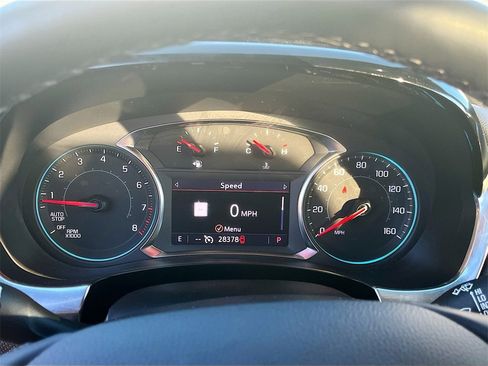 Used 2023 Chevrolet Traverse RS image 12