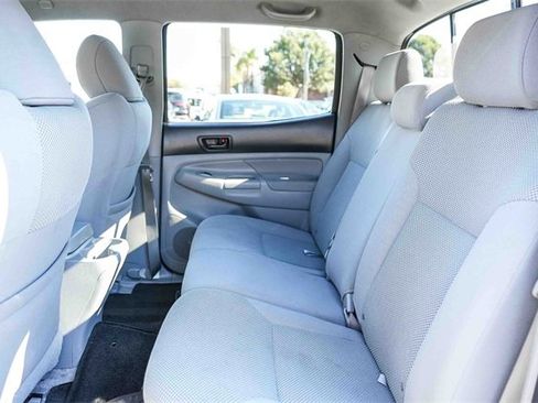 Used 2011 Toyota Tacoma PreRunner image 19