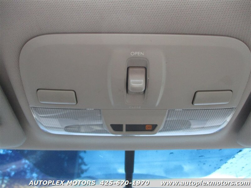 Used 2008 Subaru Outback 2.5XT Limited AWD/4WD image 33