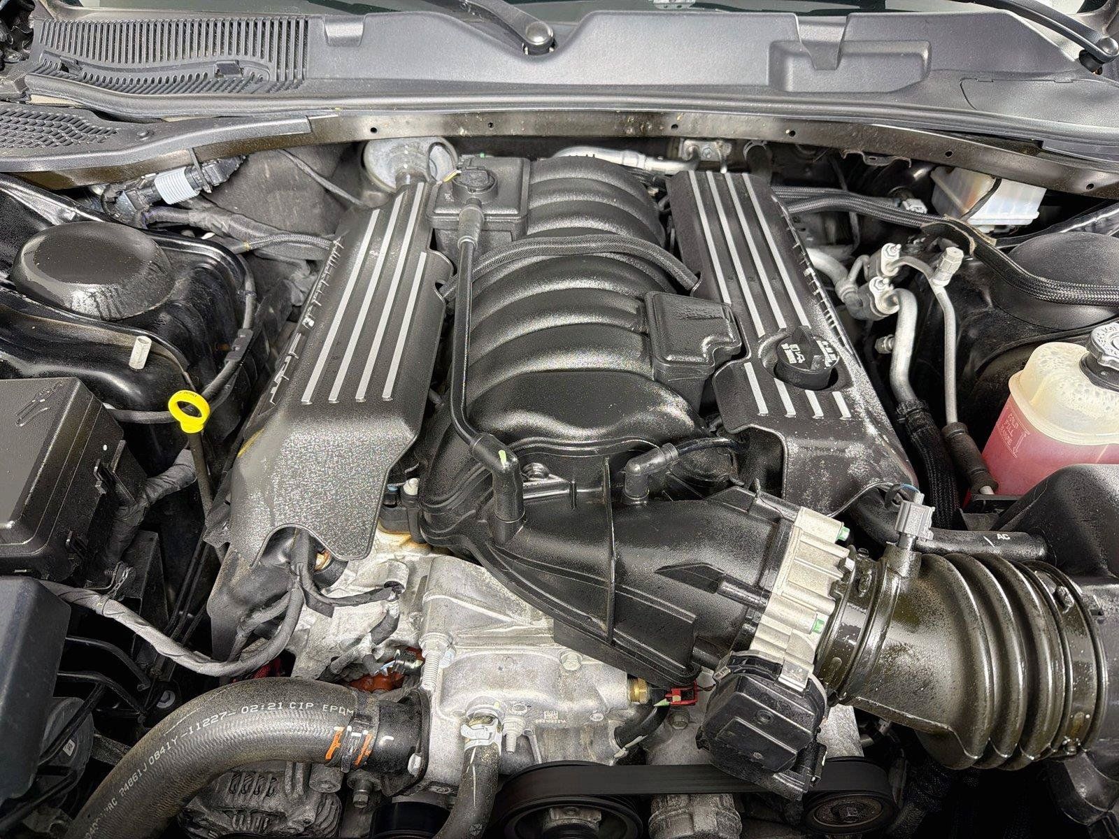 Used 2021 Dodge Challenger R/T Scat Pack RWD image 31