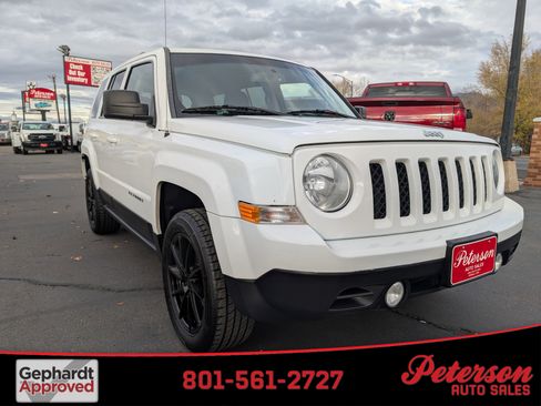 Used 2015 Jeep Patriot Latitude w/ Sun/Sound Group image 1
