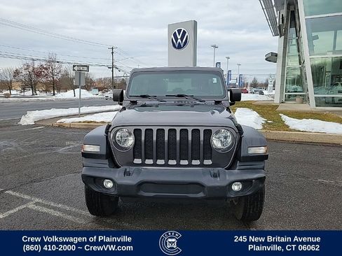 Used 2018 Jeep Wrangler Unlimited Sport S image 2