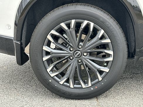 New 2026 Nissan Rogue Platinum w/ Tech Package image 17