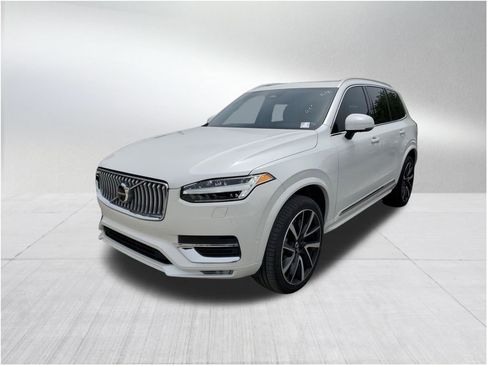 Certified 2024 Volvo XC90 B6 Plus w/ Protection Package Premier image 2