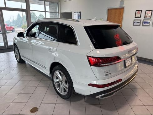 Used 2021 Audi Q7 3.0T Premium w/ Convenience Package AWD/4WD image 11