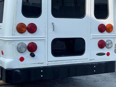 Used 2004 Chevrolet Express 3500 w/ School Bus Package RWD image 11