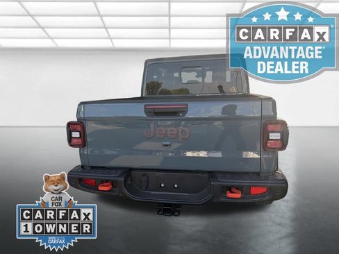 Used 2025 Jeep Gladiator Mojave AWD/4WD image 4