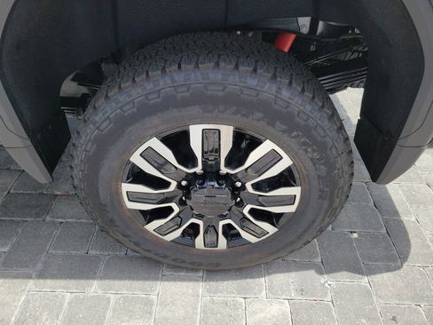 New 2026 GMC Sierra 2500 Denali Ultimate w/ Max Trailering Package image 10