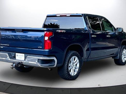 Used 2023 Chevrolet Silverado 1500 LTZ AWD/4WD image 9