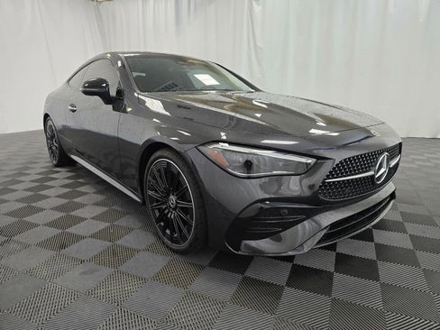 Used 2025 Mercedes-Benz CLE 300 4MATIC Coupe image 8