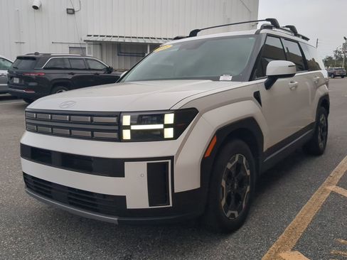 Used 2025 Hyundai Santa Fe SEL image 7