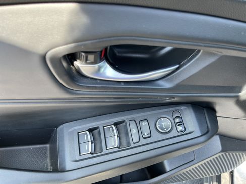Used 2024 Honda Accord EX image 16