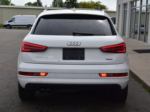Used 2018 Audi Q3 2.0T Premium Plus w/ Premium Plus Package AWD/4WD image 11