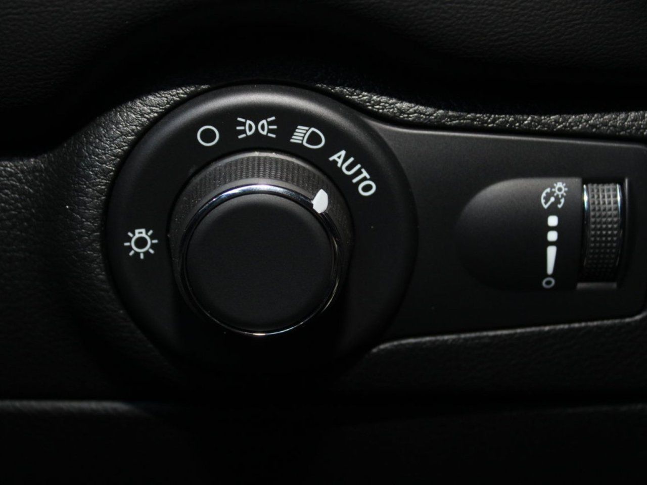 Used 2026 Dodge Durango GT w/ Blacktop Package AWD/4WD image 30