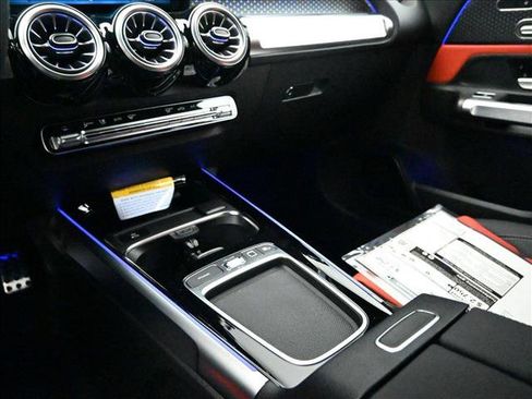 New 2025 Mercedes-Benz GLB 35 AMG 4MATIC image 13