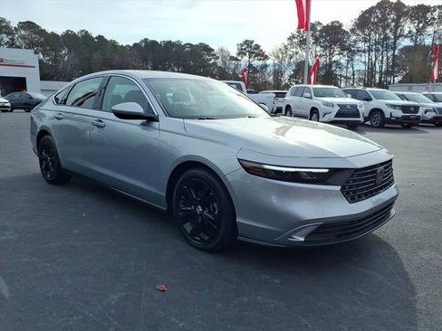 Used 2024 Honda Accord EX image 1
