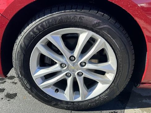 Used 2016 Chevrolet Malibu LT image 37