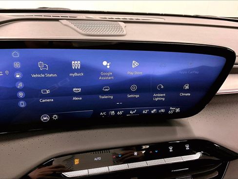Used 2025 Buick Enclave Avenir w/ Trailering Package, 5000 lbs. AWD/4WD image 29