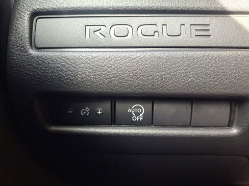 Used 2026 Nissan Rogue S image 15