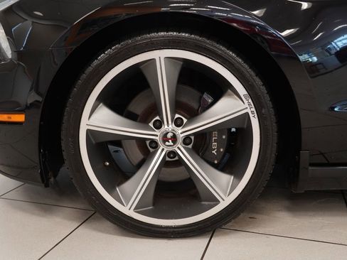 Used 2013 Ford Mustang GT Premium w/ Comfort Pkg RWD image 15