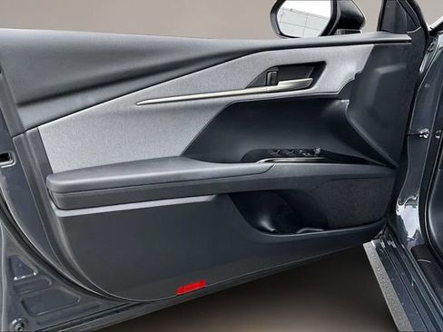 Used 2025 Toyota Camry LE image 17