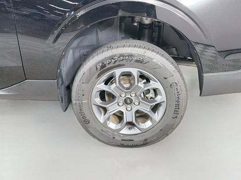 Certified 2025 Ford Maverick XLT FWD image 34