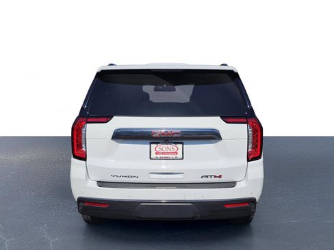 Used 2024 GMC Yukon AT4 AWD/4WD image 11