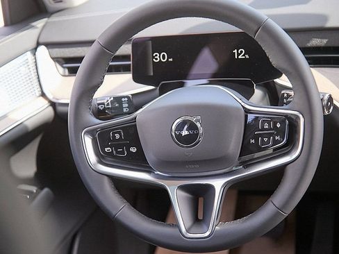 New 2025 Volvo EX90 Ultra image 27