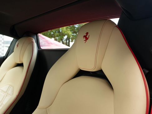 Used 2023 Ferrari F8 Tributo RWD image 51