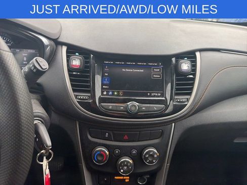 Used 2020 Chevrolet Trax LS image 10