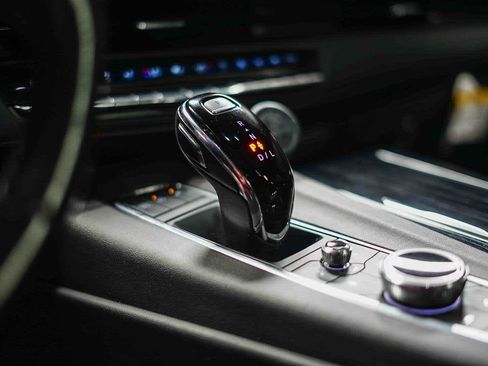 Used 2023 Cadillac Escalade ESV Sport image 26