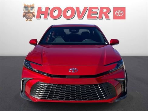 Used 2025 Toyota Camry SE w/ Convenience Package image 7
