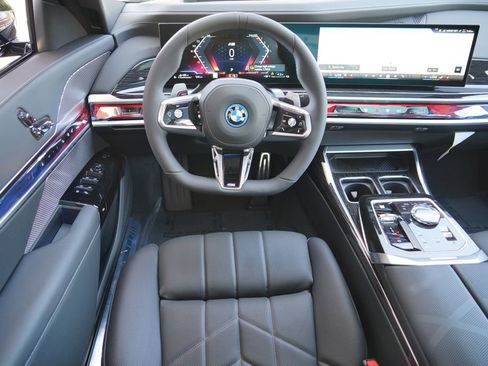 New 2026 BMW 750e xDrive AWD/4WD image 16