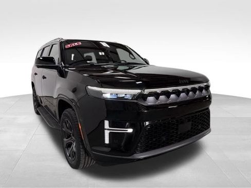 New 2026 Jeep Grand Wagoneer Limited AWD/4WD image 4