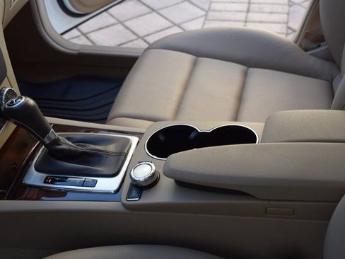 Used 2014 Mercedes-Benz C 300 4MATIC Sedan image 57