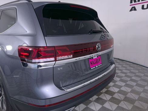 Used 2025 Volkswagen Atlas SE image 27
