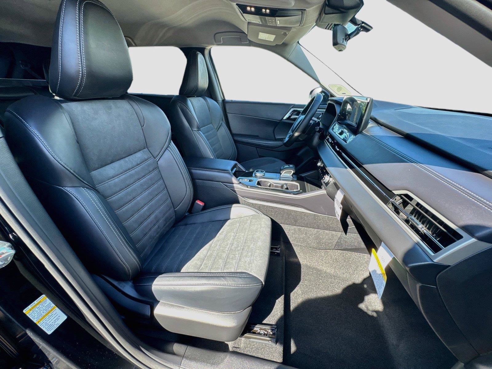 New 2026 Mitsubishi Outlander SE FWD image 28