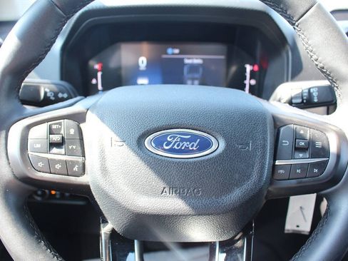 Used 2025 Ford Ranger XLT AWD/4WD image 13