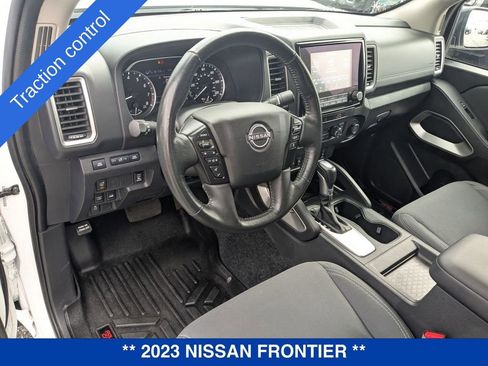 Used 2023 Nissan Frontier SV w/ Technology Package image 16
