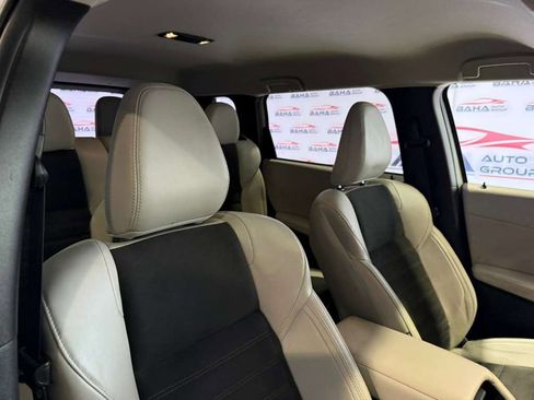 Used 2025 Mitsubishi Outlander Trail Edition image 54