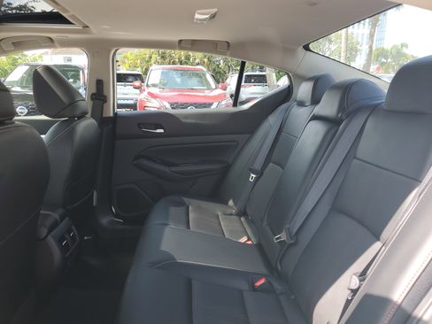 Certified 2024 Nissan Altima 2.0 SR image 14