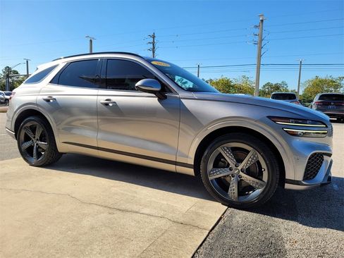Used 2022 Genesis GV70 2.5T w/ Sport Prestige Package image 19